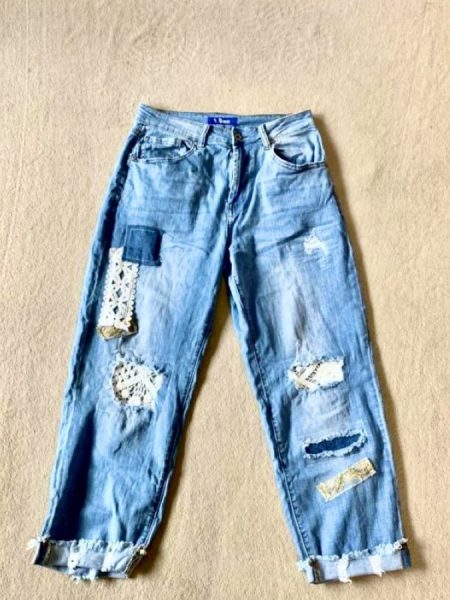Široke moderne jeans hlače