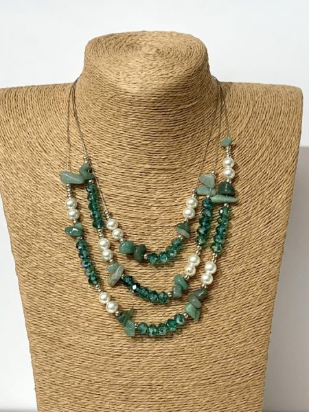 Zelena ogrlica z perlami