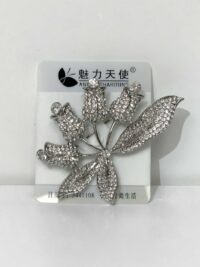 Broška vrtnica iz kristalčkov