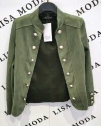 Olivno-zelena jakna z zlatimi gumbi