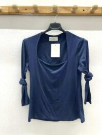 Majica z vodnim izrezom