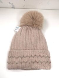 Pletena kapa s cofom