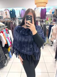 Lahkoten pončo iz krzna