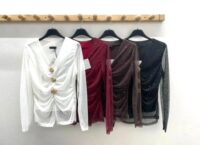 Mrežasta majčka z zlatimi gumbi