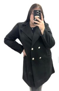 Klasičen črn plašč z zlatimi gumbi