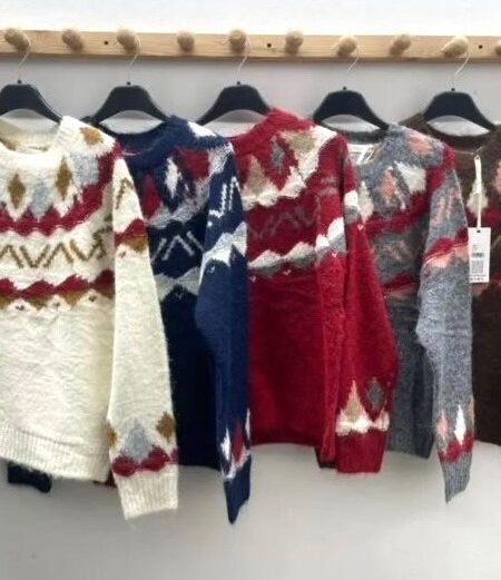 Volnen pisan pulover