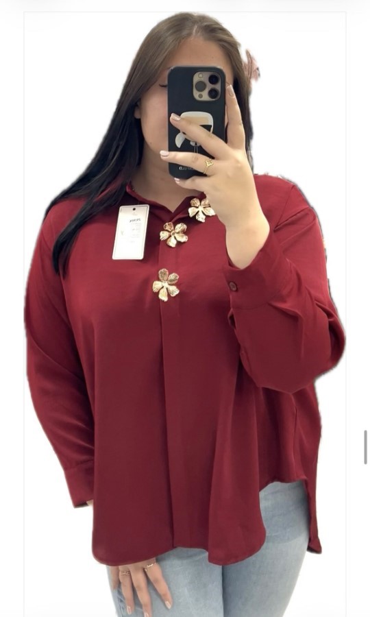 Srajčka z zlatimi gumbi