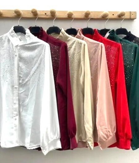 Bleščeča srajca z ruskim ovratnikom